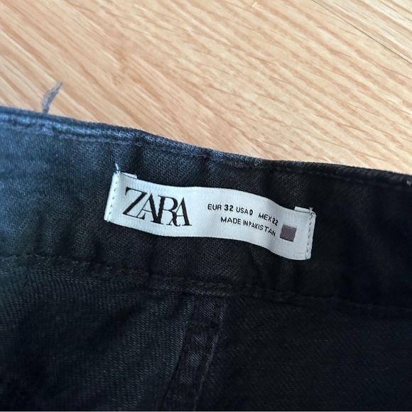Zara Dark Wash High Rise Mom Jeans Women’s 0 - Picture 3 of 13